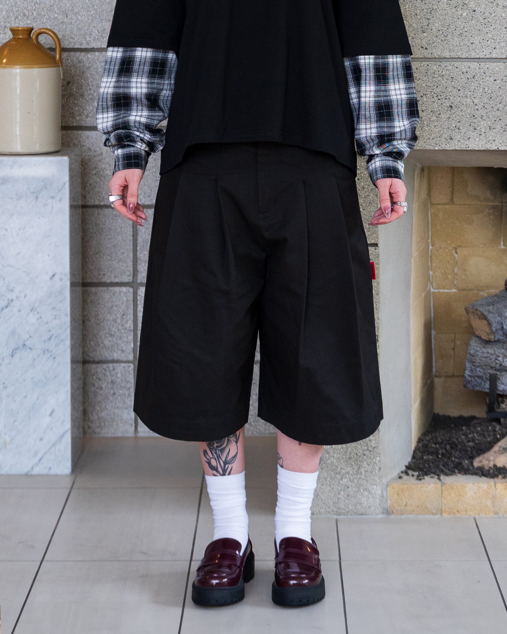 SHIBUYA Pleated Short (Black)