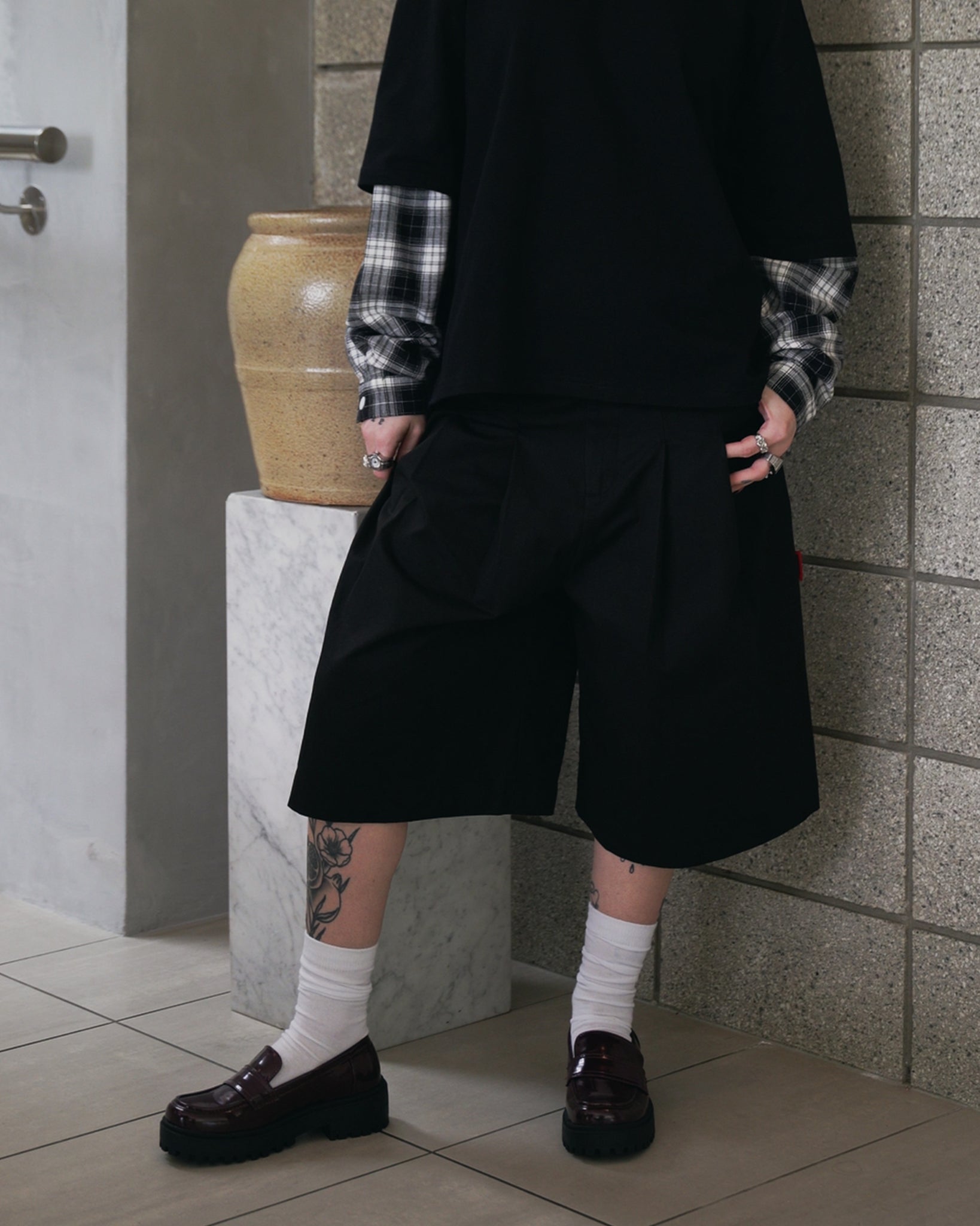 SHIBUYA Pleated Short (Black)
