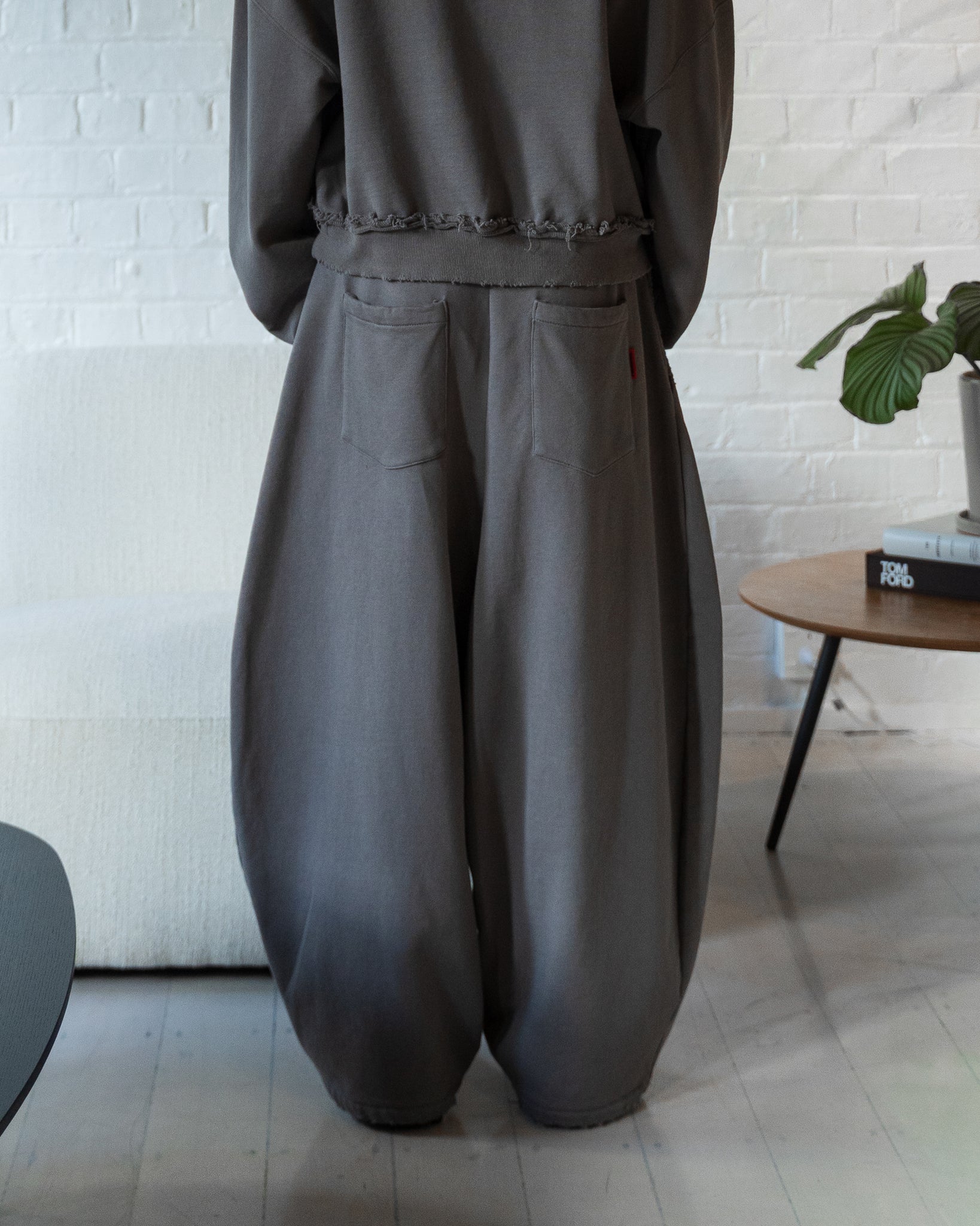 UNIFORM Sweats (Concrete)